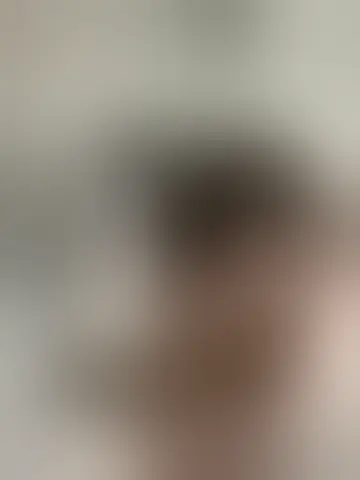 Chatter avec ata7524 et des hommes célibataires vers Paris