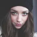 Discutir com laurabb_22