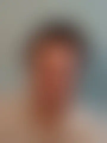 Chatter avec vincenzo1008 et des hommes célibataires vers Lyon